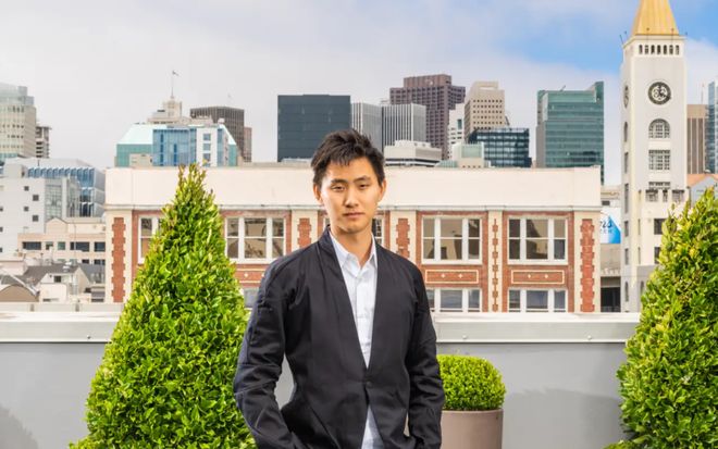 头AI大权！一觉醒来图灵奖得主也要向他汇报新葡京博彩28岁华人执掌185万亿科技巨(图7)